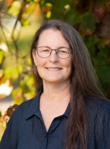 Wendy Crone headshot